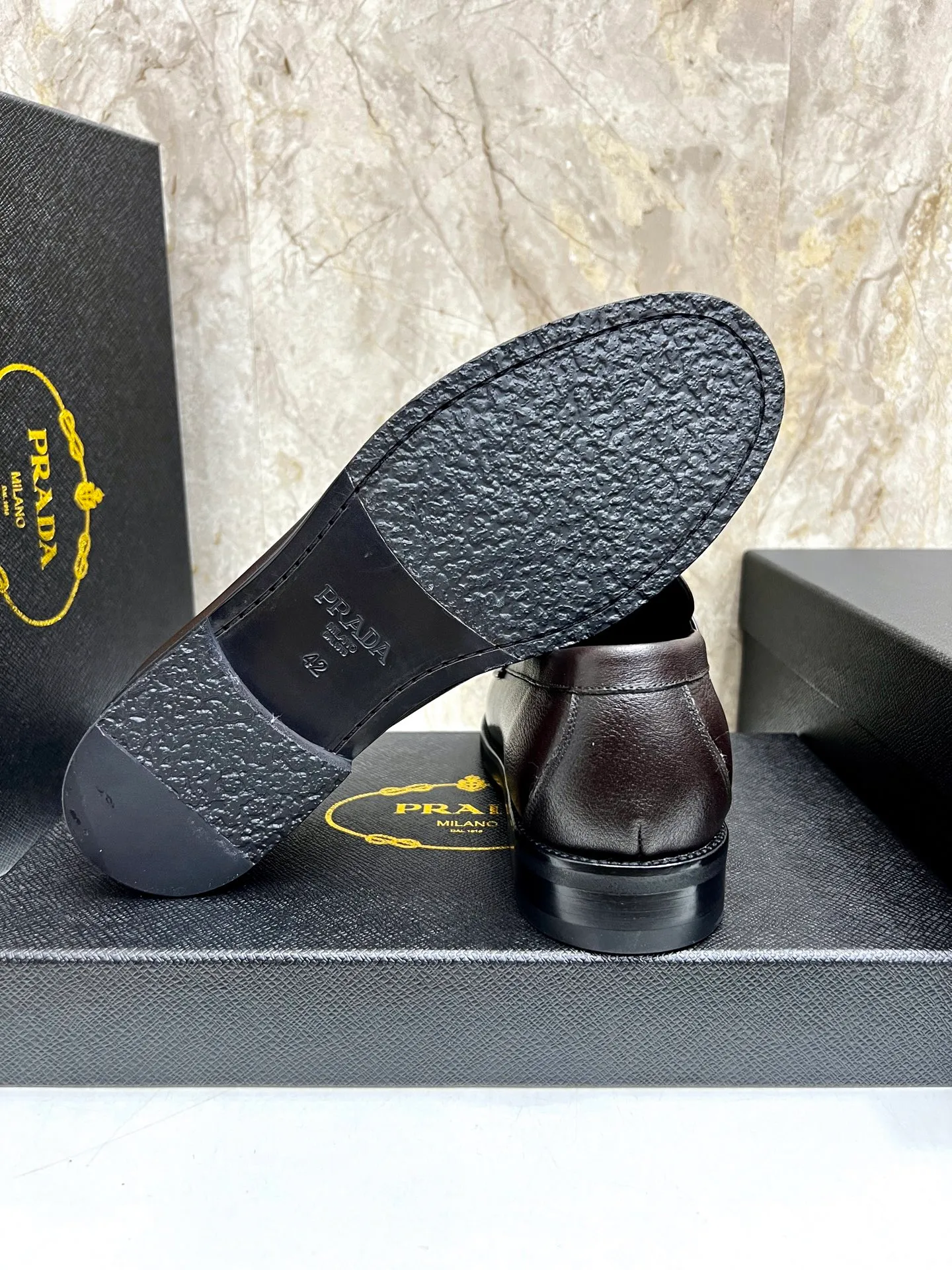 PRADA~ Size: 38-44 (customized 45/46 P: 💰880 P's original official website new high-end men's leather shoes, top-quality original replicas, made of imported open edge beads/calf leather, calf leather breathable lining, original leather outsole!